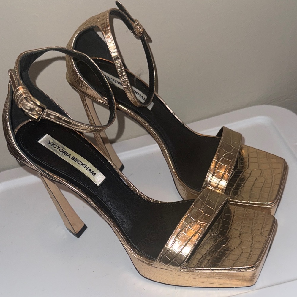 Victoria Beckham Metallic Gold Croc-Embossed Heels - Picture 3 of 11